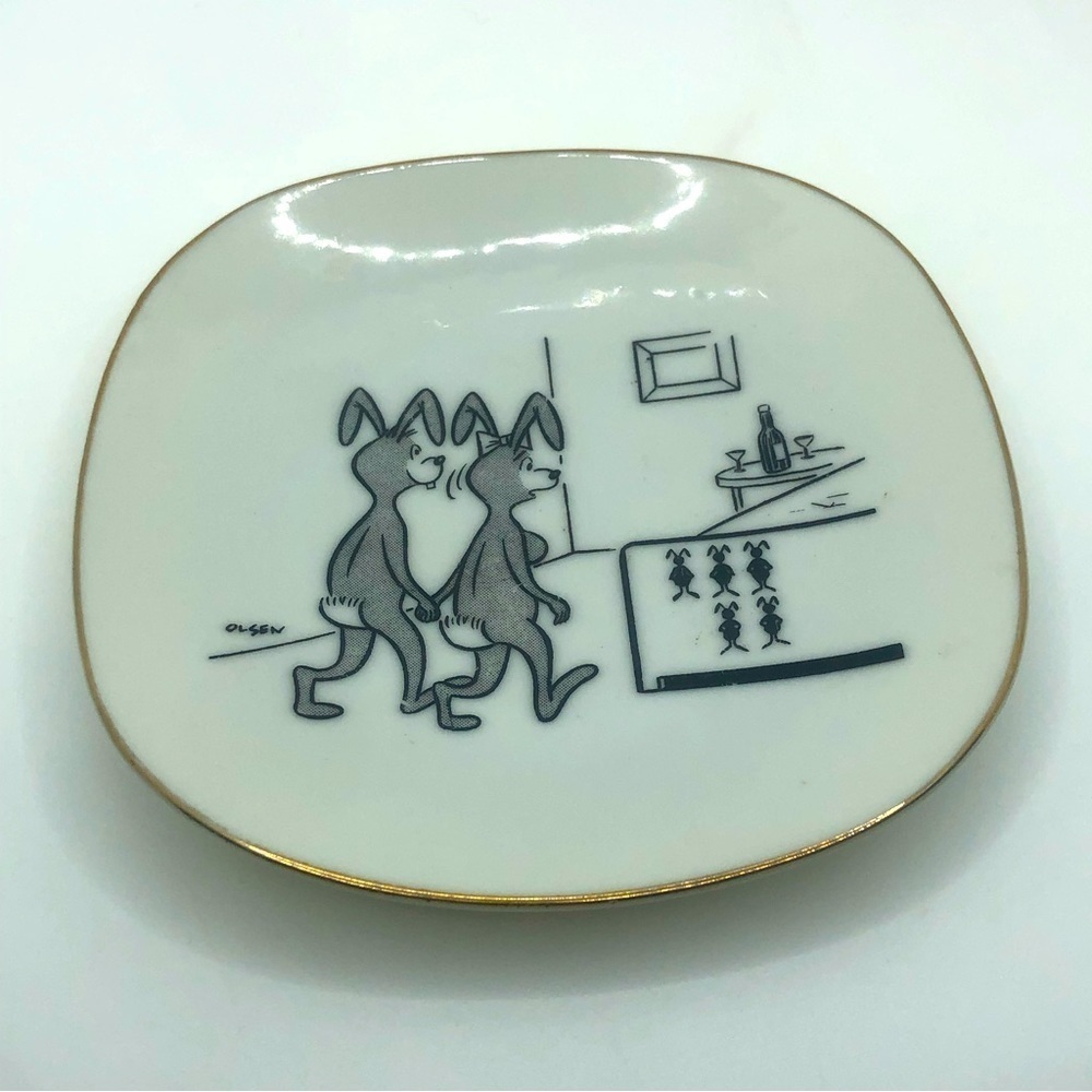 Vtg Olsen Hairerasiers Adult Humour Bunny Rabbit Small Dish 5”